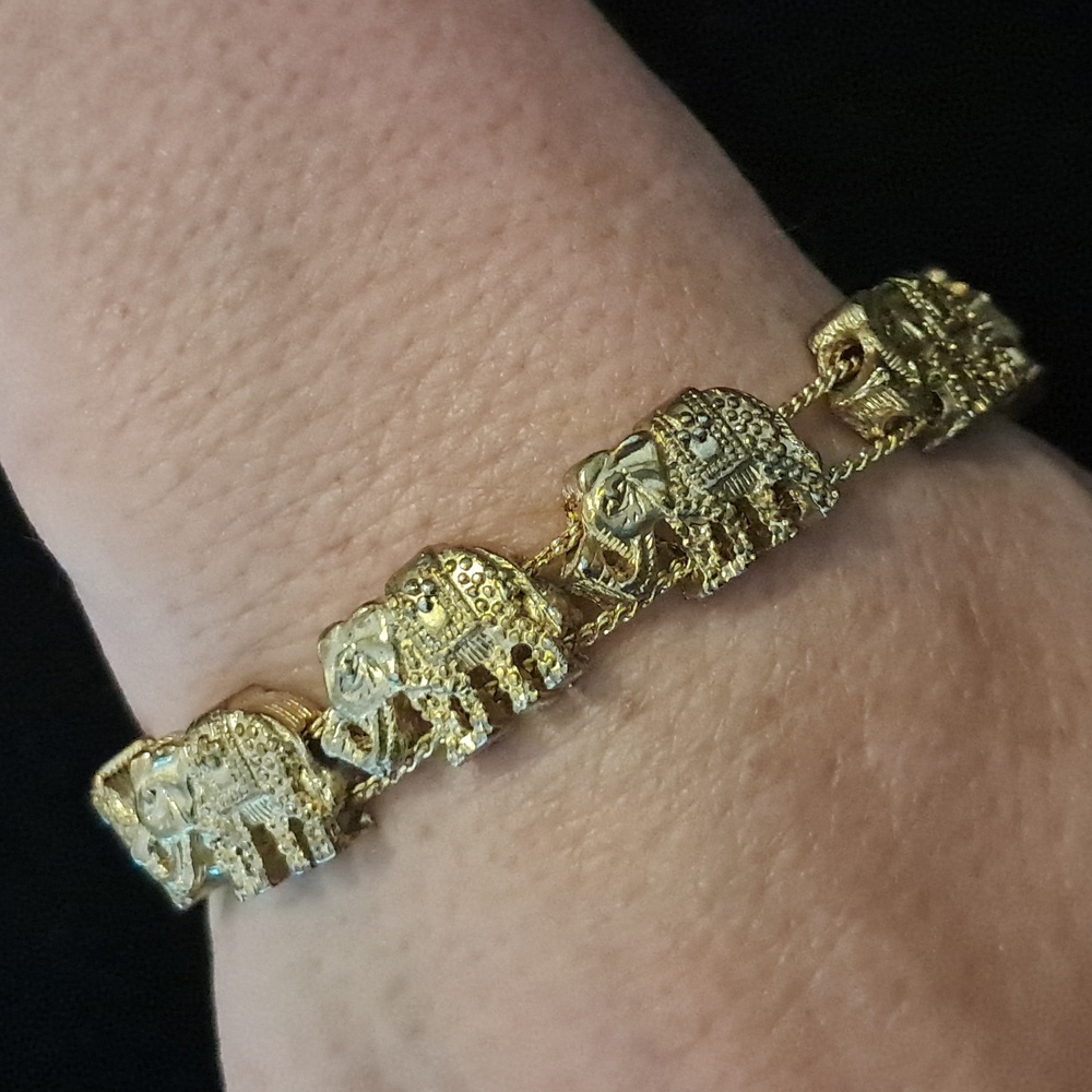 VTG (80s) Elephant Parade Bracelet